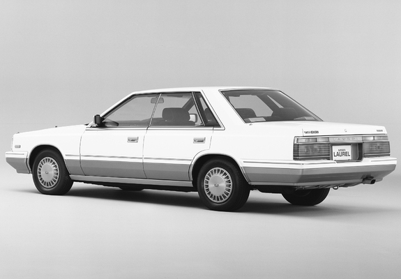 Pictures of Nissan Laurel Hardtop (C32) 1984–86