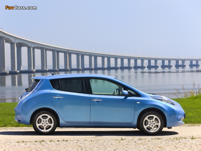 Images of Nissan Leaf 2010 (640 x 480)