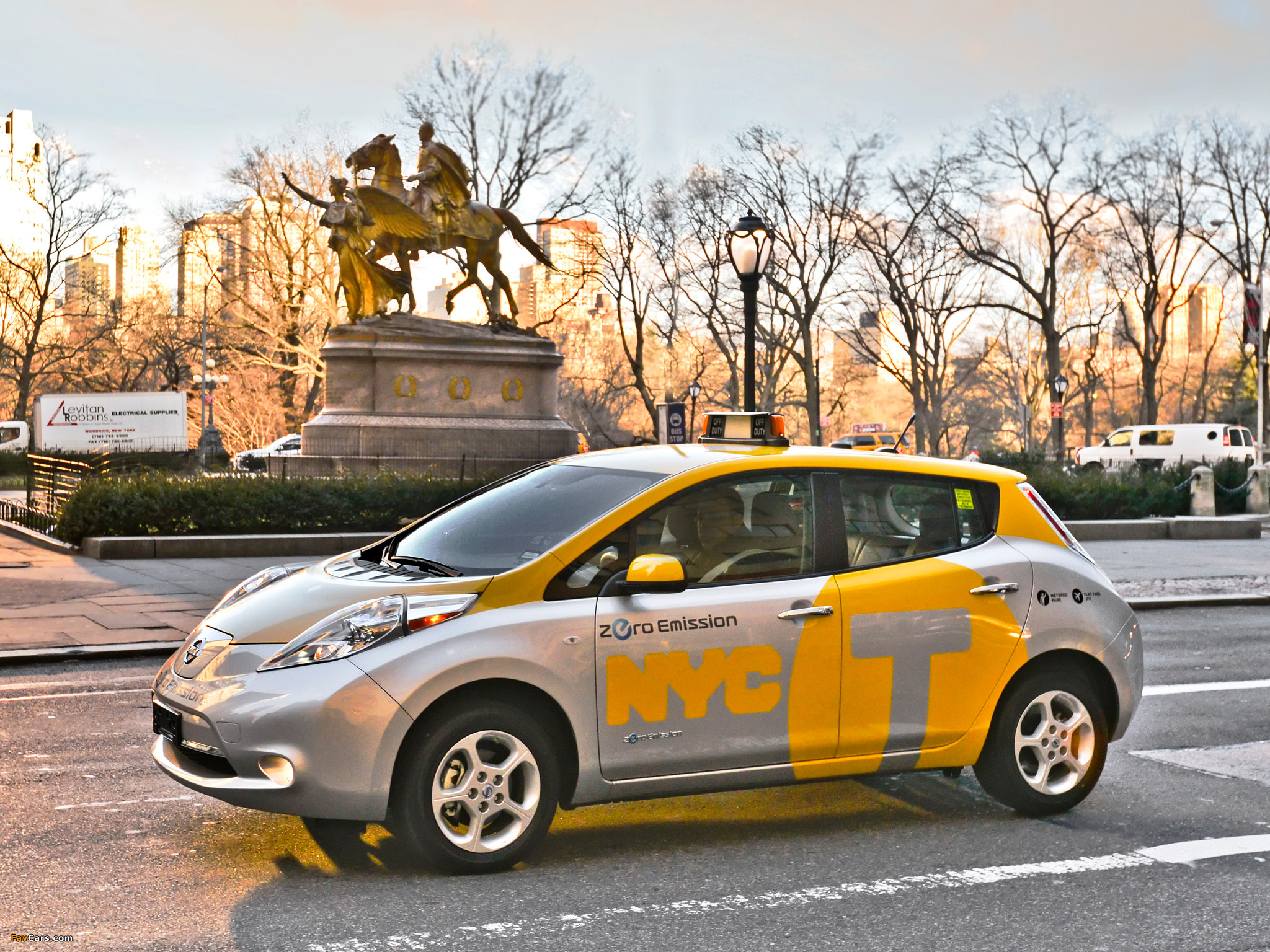 Images of Nissan Leaf Taxi US-spec 2013 (2048 x 1536)