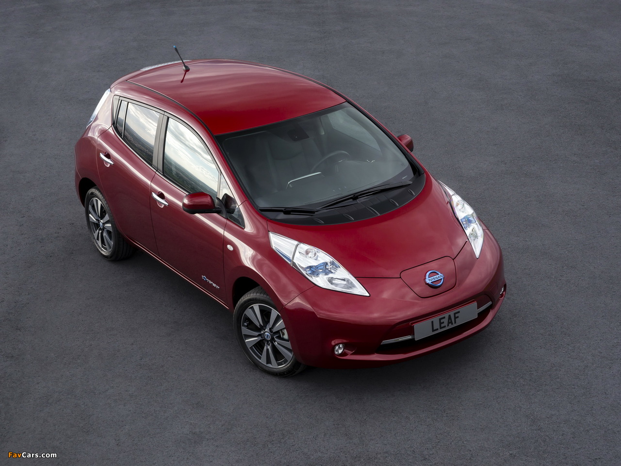 Images of Nissan Leaf 2013 (1280 x 960)