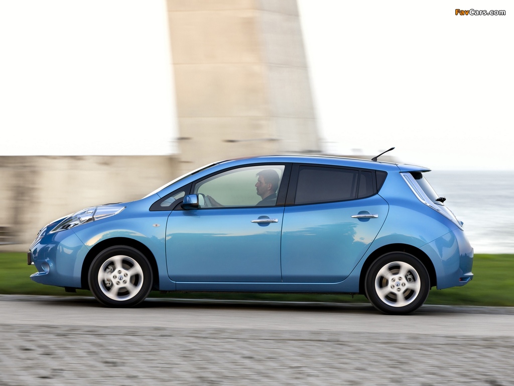 Nissan Leaf 2010 pictures (1024 x 768)