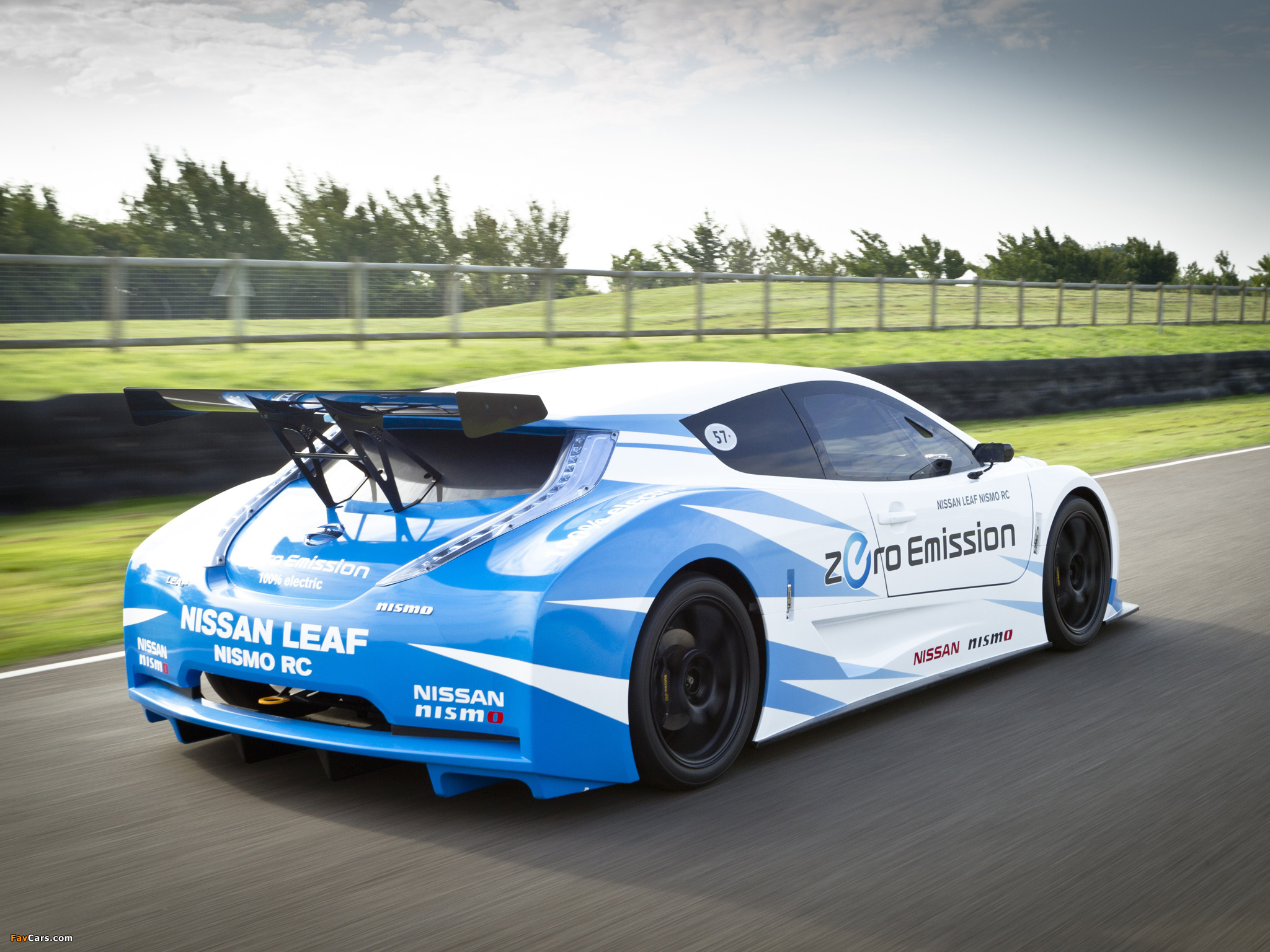 Nissan Leaf Nismo RC 2011 images (2048 x 1536)