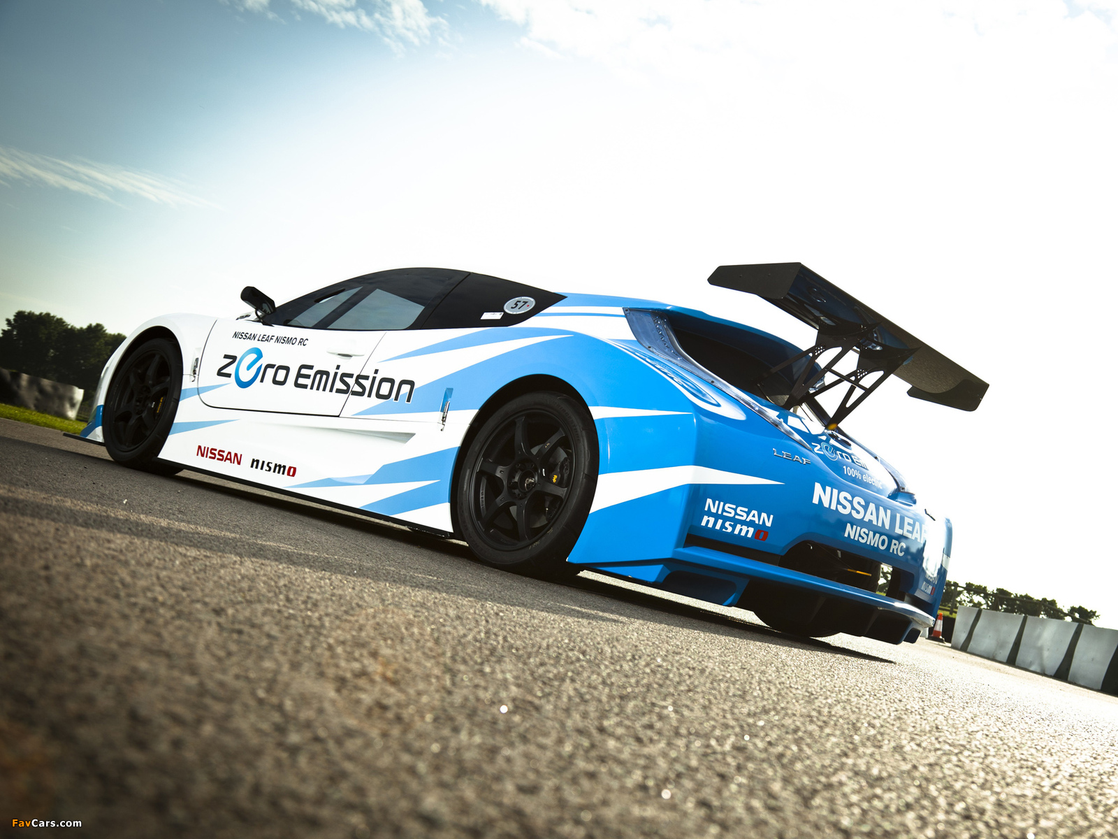 Nissan Leaf Nismo RC 2011 pictures (1600 x 1200)