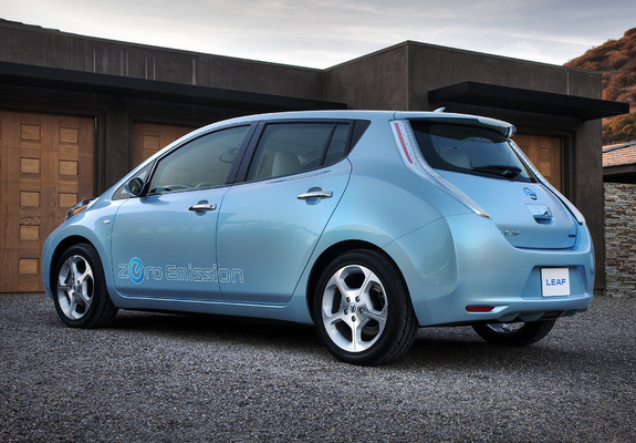Pictures of Nissan Leaf US-spec Prototype 2010