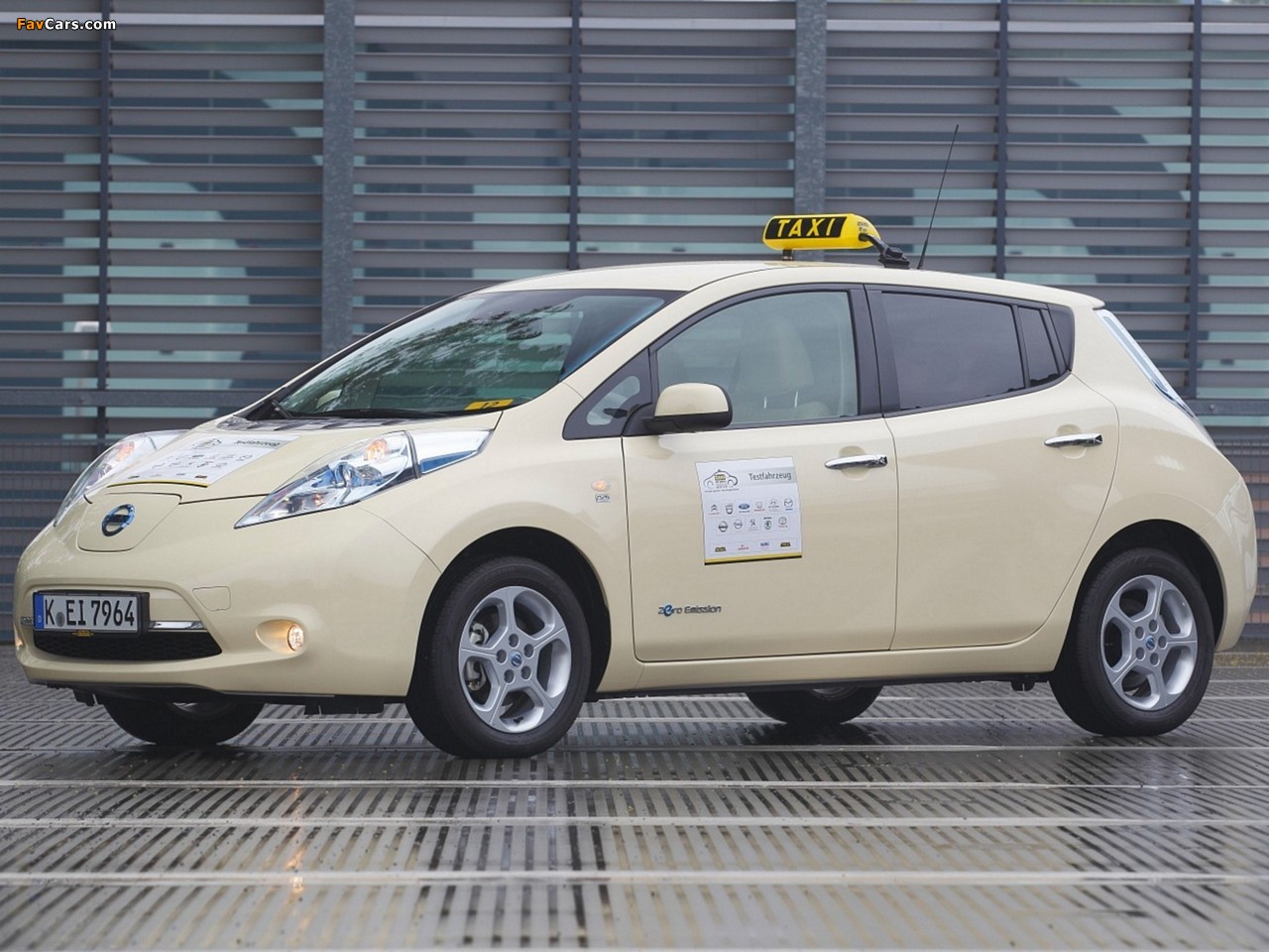 Pictures of Nissan Leaf Taxi 2013 (1280 x 960)