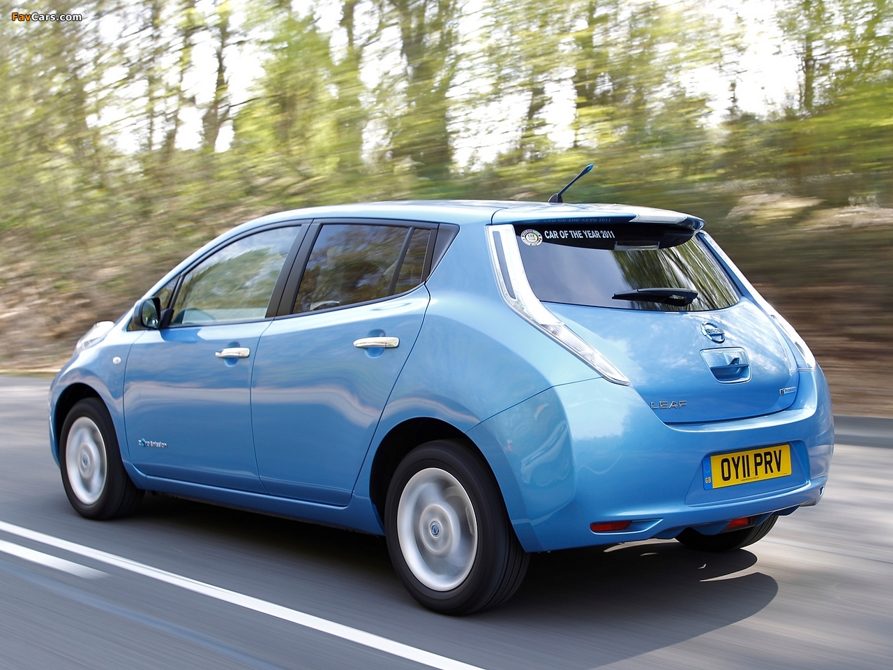 Nissan Leaf UK-spec 2011 wallpapers (1280 x 960)