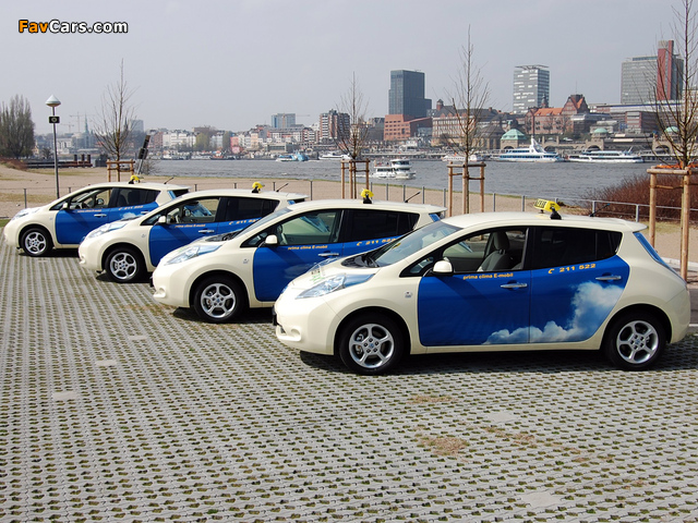 Nissan Leaf Taxi 2013 wallpapers (640 x 480)