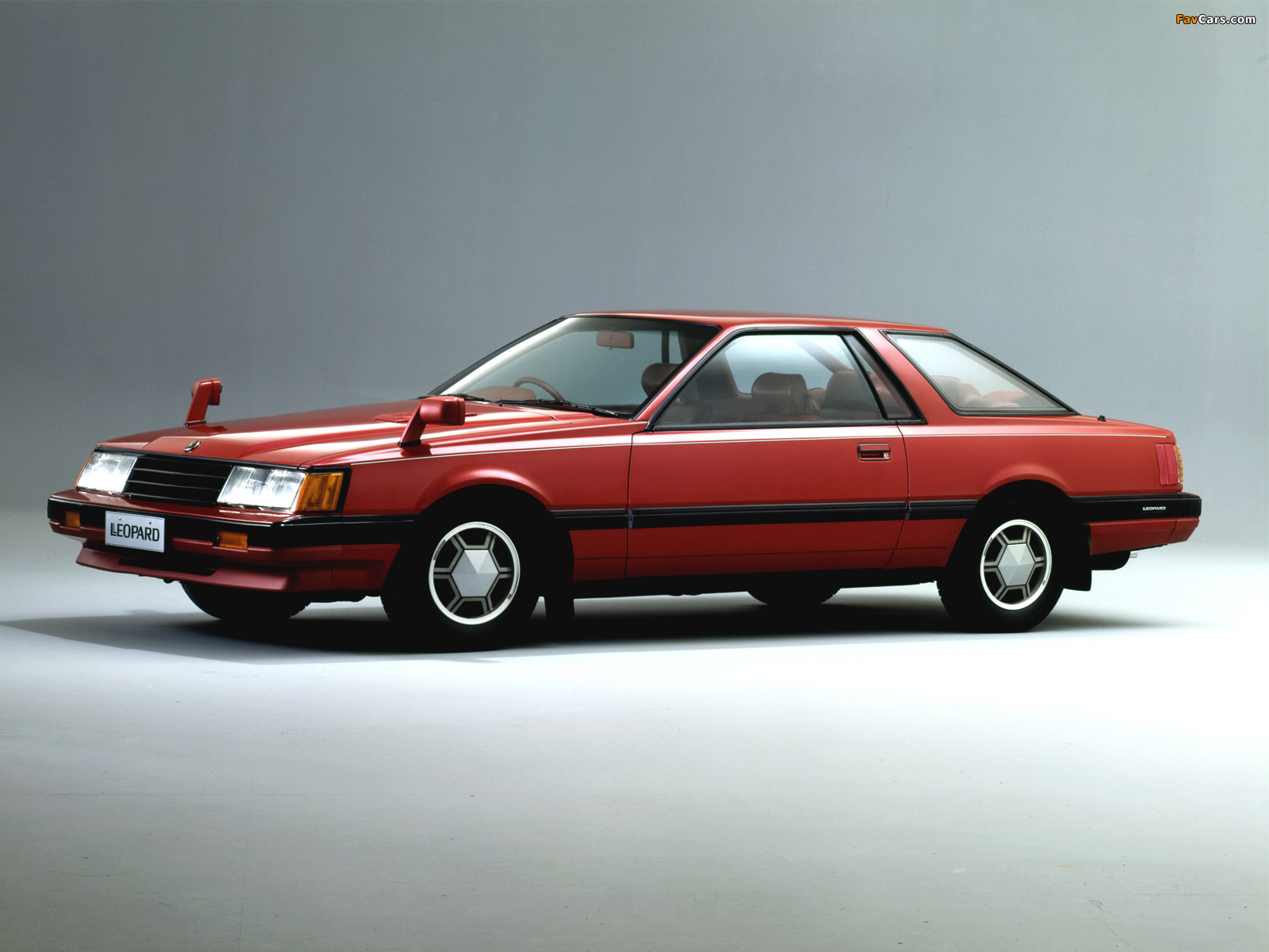 Images of Nissan Leopard Coupe (F30) 1980–86 (1600 x 1200)