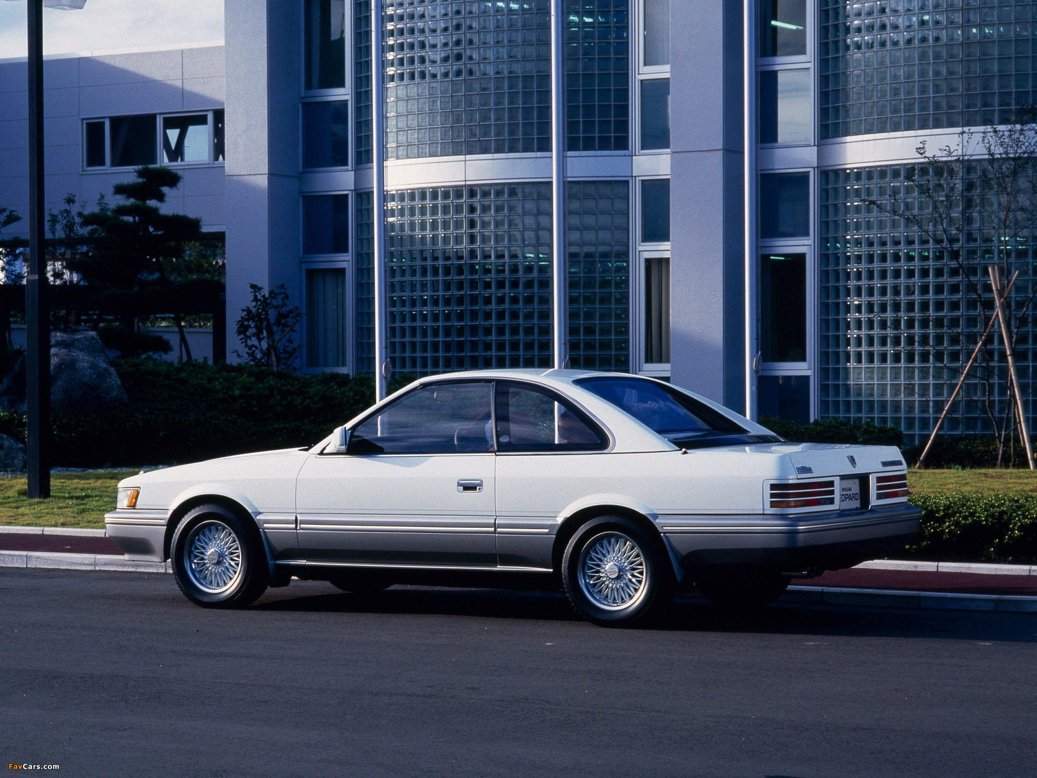 Images of Nissan Leopard Ultima X Concept (UF31) 1987 (2048 x 1536)