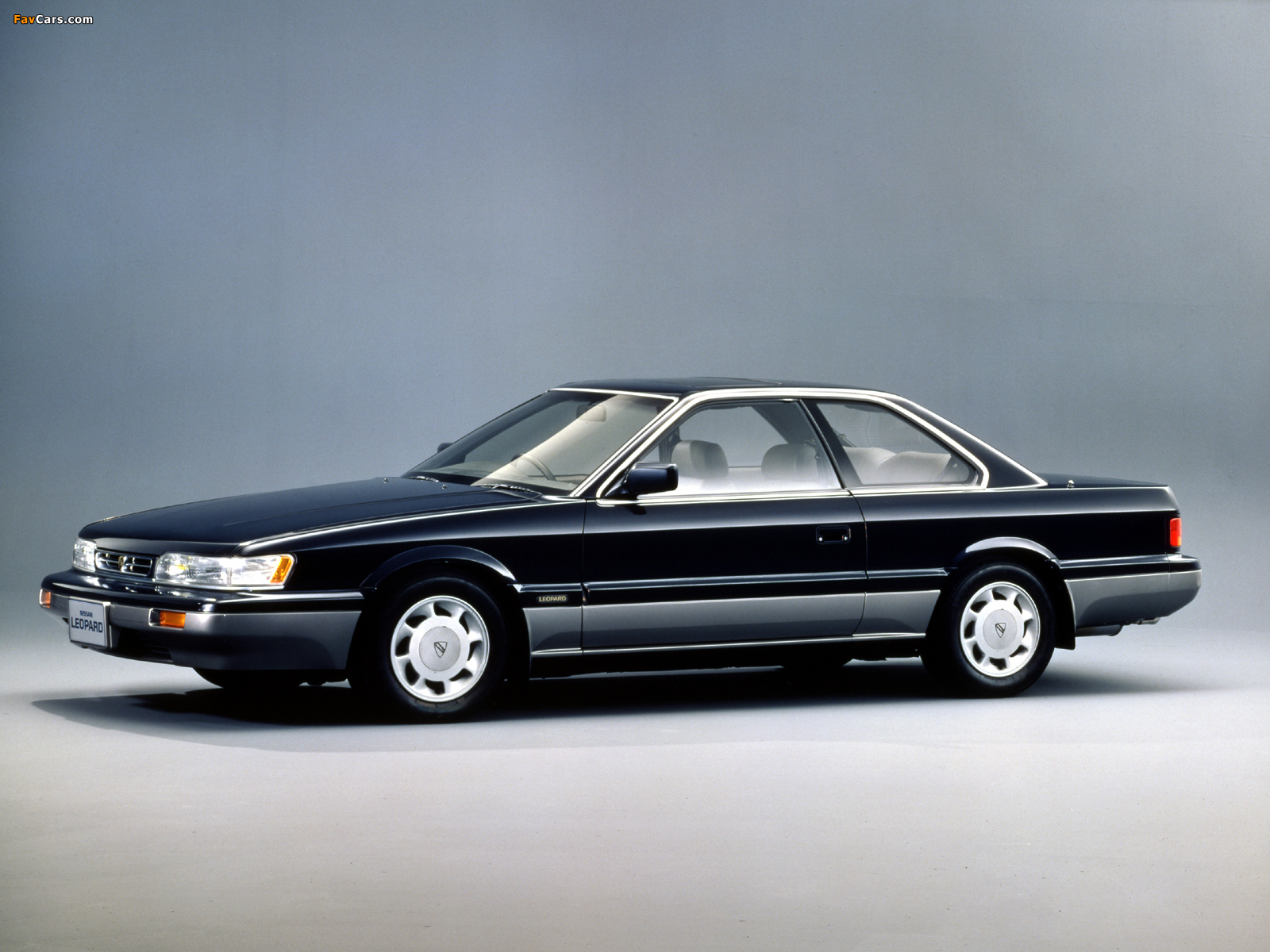 Photos of Nissan Leopard (UF31) 1988–92 (1600 x 1200)