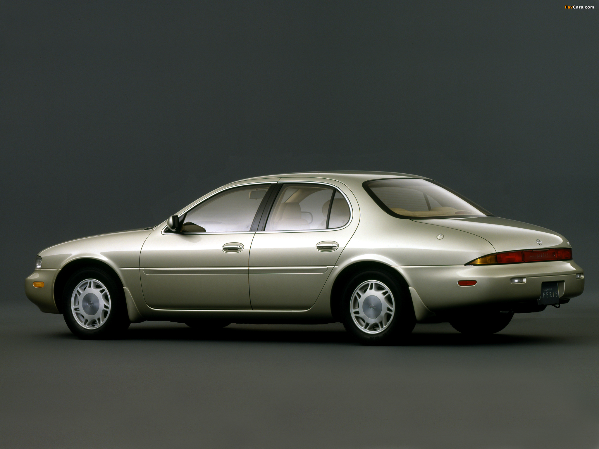 Photos of Nissan Leopard J Ferie (JY32) 1992–96 (2048 x 1536)