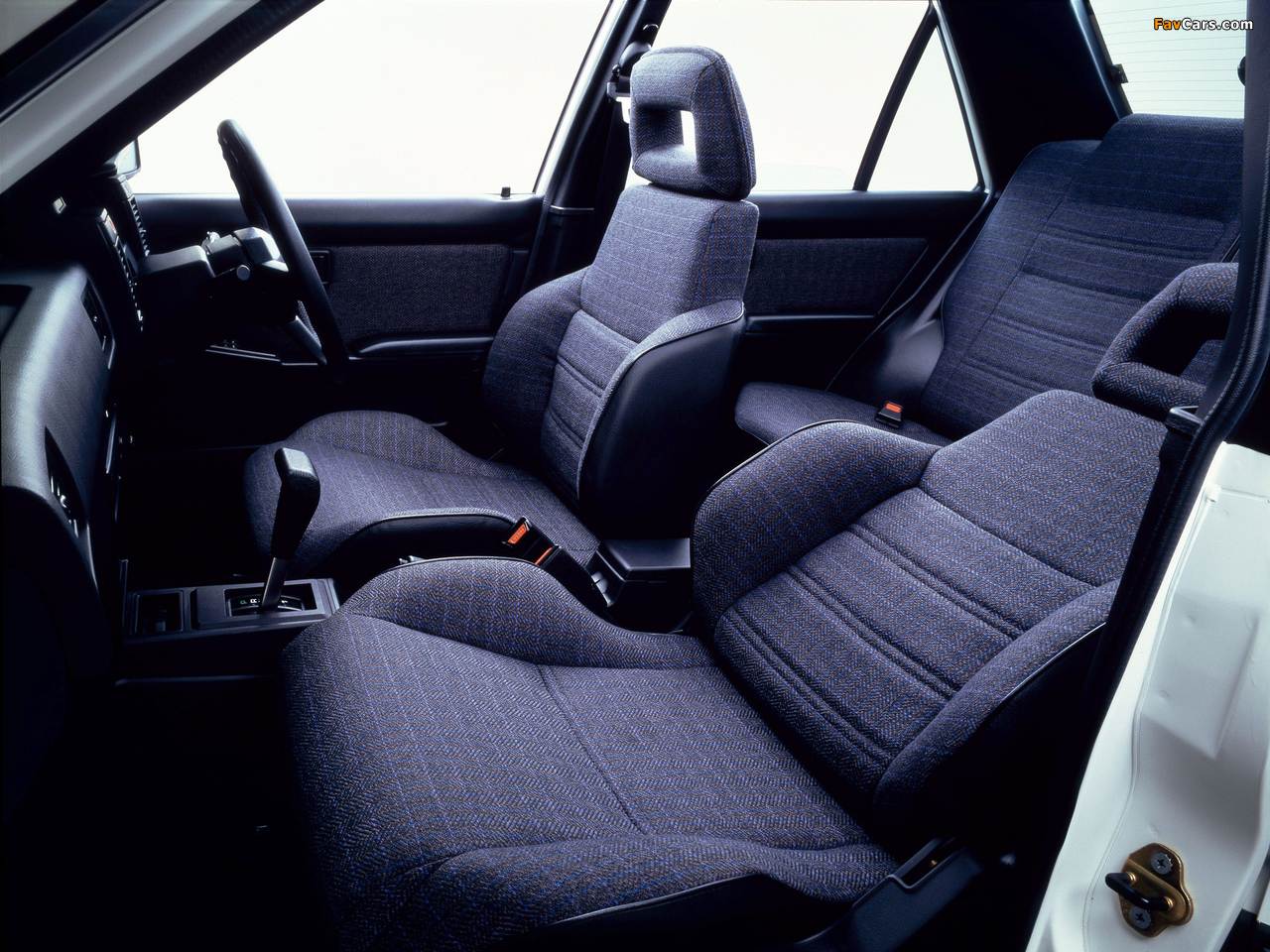 Images of Nissan Liberta Villa SSS Sedan (N13) 1986–90 (1280 x 960)