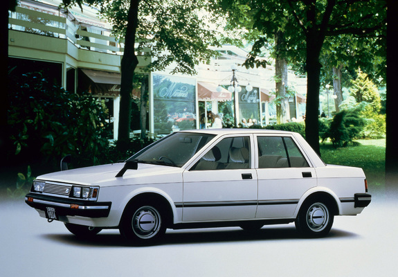 Nissan Liberta Villa (N12) 1982–86 photos