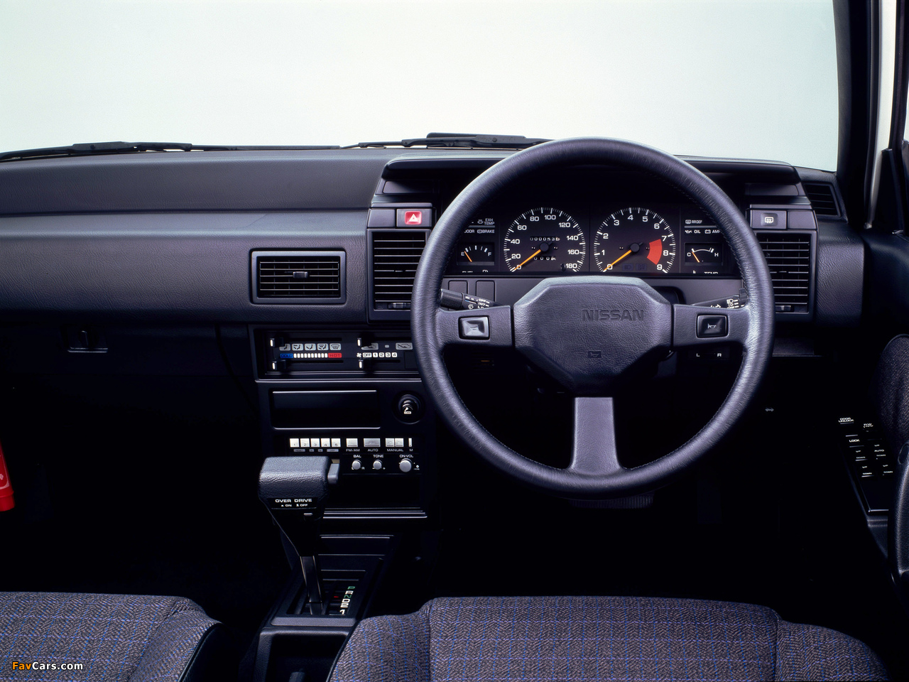 Nissan Liberta Villa SSS Sedan (N13) 1986–90 images (1280 x 960)