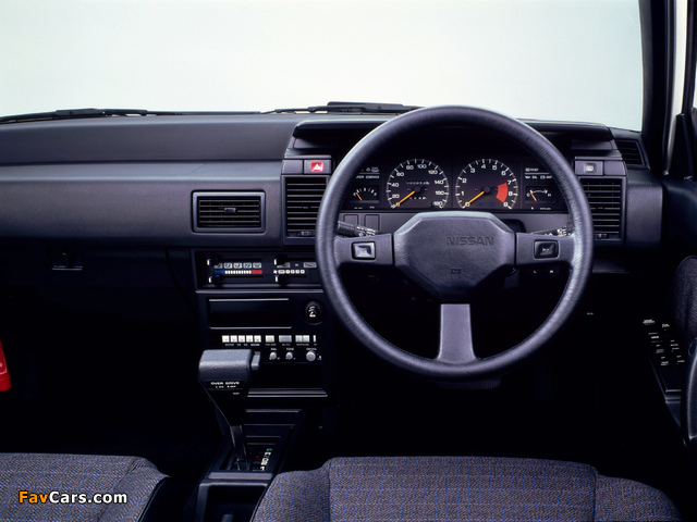 Nissan Liberta Villa SSS Sedan (N13) 1986–90 images (640 x 480)