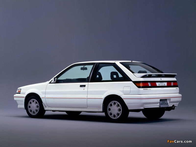 Nissan Liberta Villa SSS Hatchback (N13) 1986–90 photos (800 x 600)
