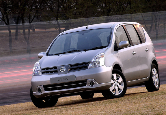 Photos of Nissan Livina ZA-spec 2007