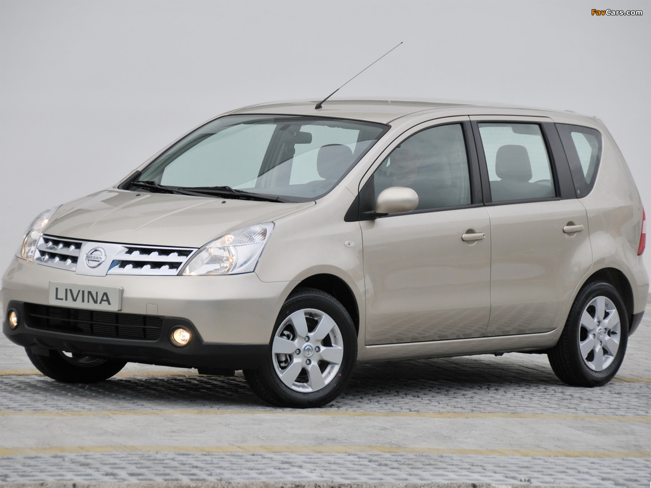 Pictures of Nissan Livina 2007–13 (1280 x 960)