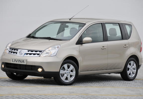 Pictures of Nissan Livina 2007–13