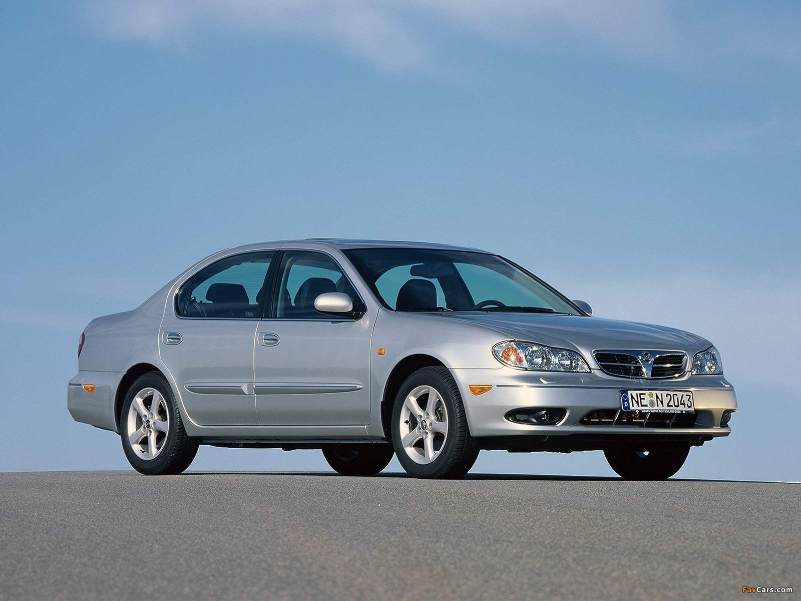 Images of Nissan Maxima QX (A33) 2000–04 (1600 x 1200)