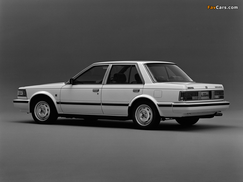 Nissan Bluebird Maxima Sedan (U11) 1984–86 images (800 x 600)