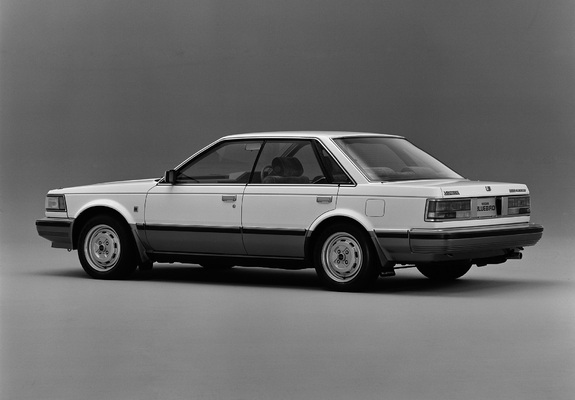 Nissan Bluebird Maxima Hardtop (U11) 1984–86 pictures