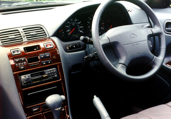 Nissan Maxima QX UK-spec (A32) 1994–2000 images