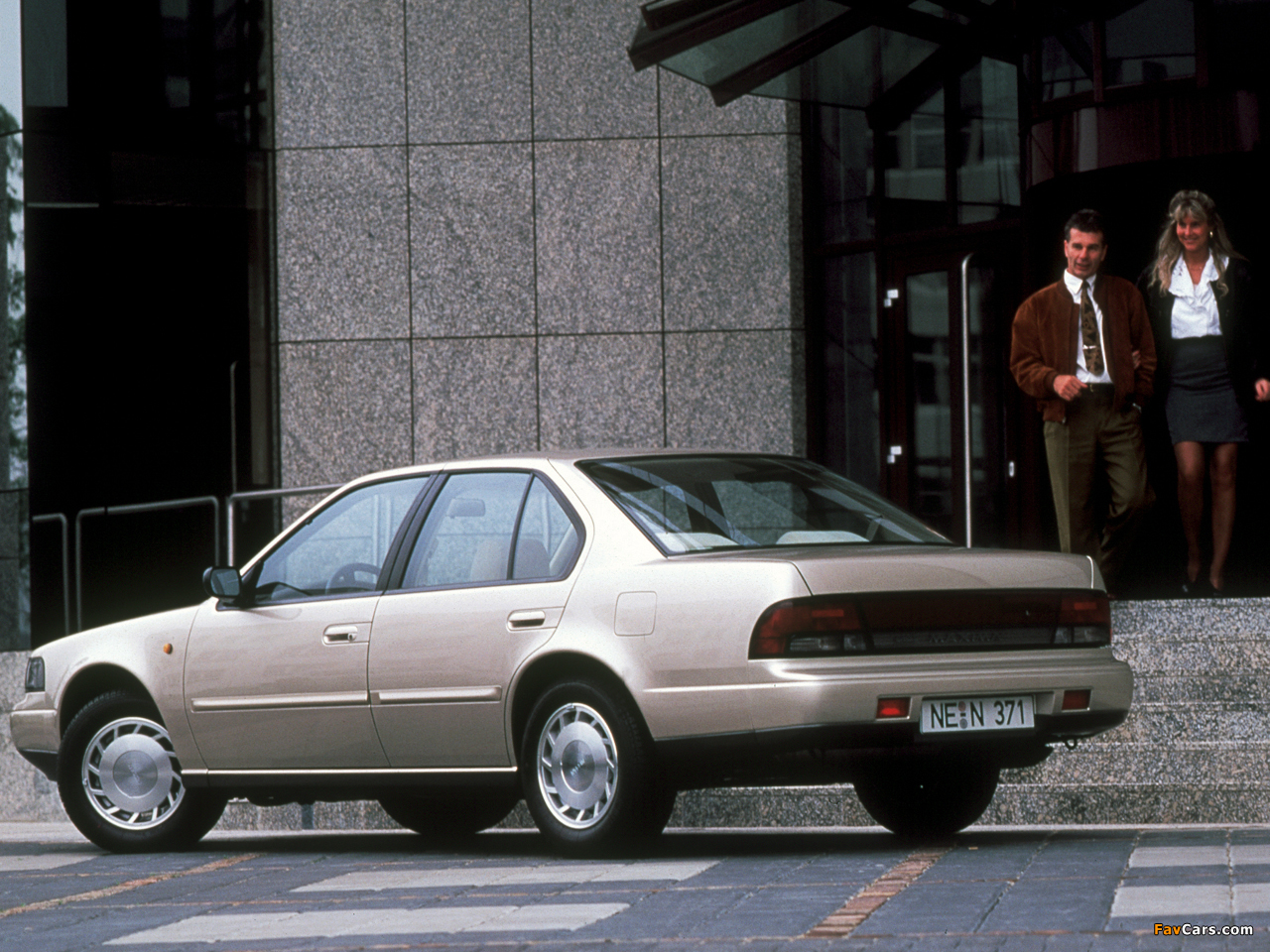 Photos of Nissan Maxima (J30) 1988–94 (1280 x 960)