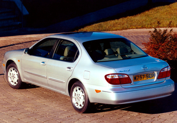 Photos of Nissan Maxima QX UK-spec (A33) 2000–04