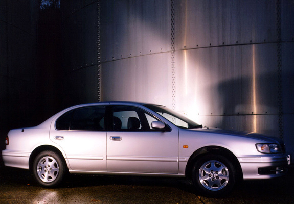 Pictures of Nissan Maxima QX UK-spec (A32) 1994–2000