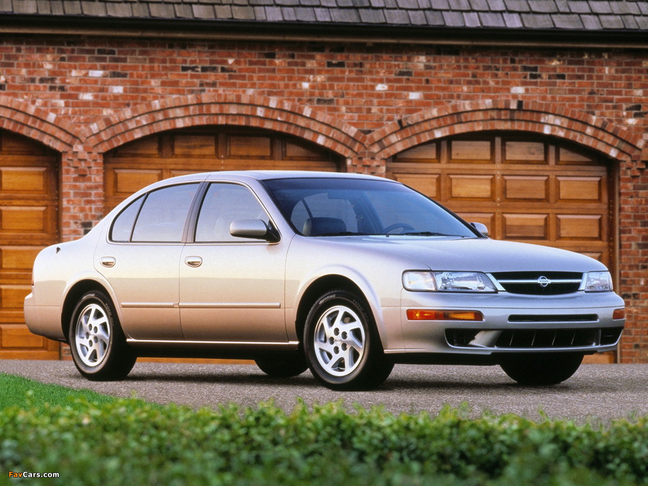 Pictures of Nissan Maxima US-spec (A32) 1995–99 (1280 x 960)