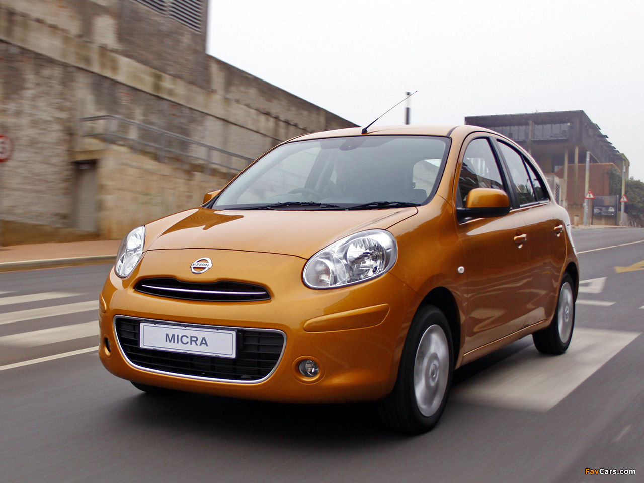 Photos of Nissan Micra 5-door ZA-spec (K13) 2011 (1280 x 960)