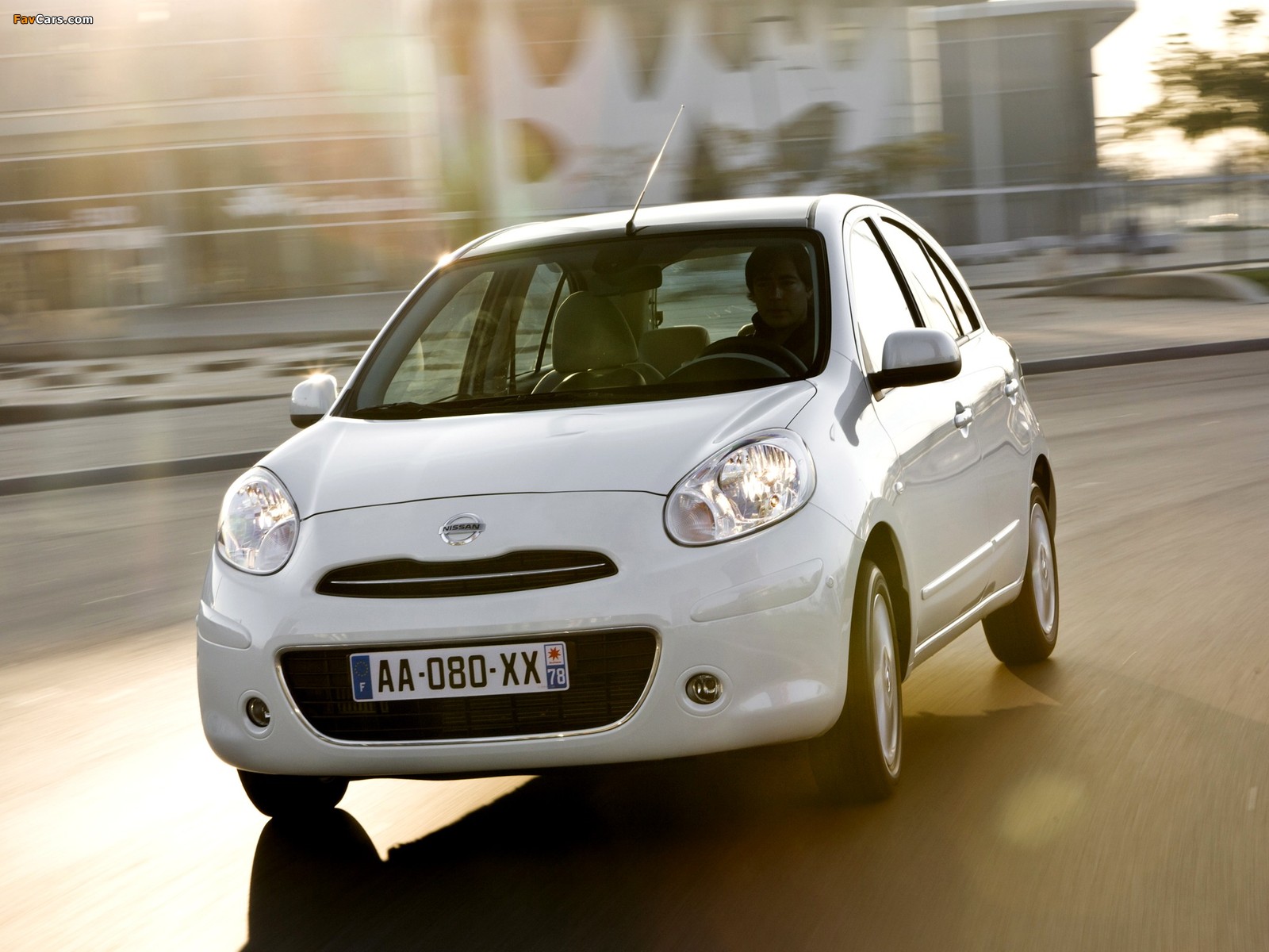 Pictures of Nissan Micra DIG-S 5-door (K13) 2011 (1600 x 1200)