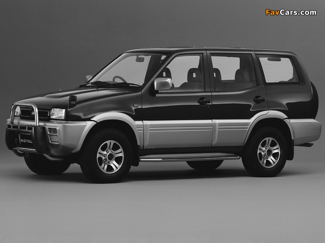 Nissan Mistral (R20) 1994–96 images (640 x 480)