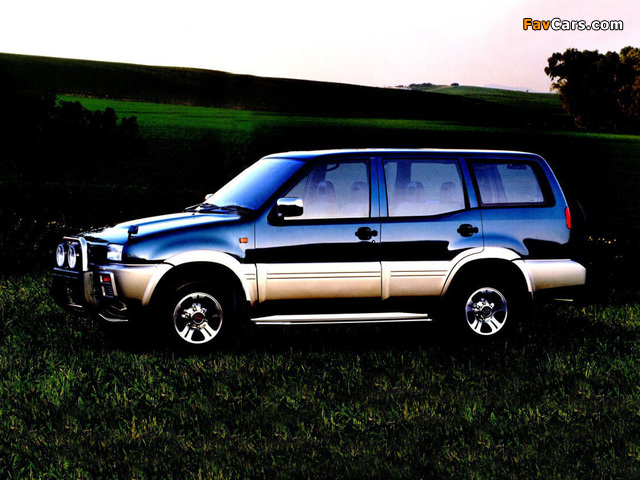 Nissan Mistral (R20) 1994–96 wallpapers (640 x 480)