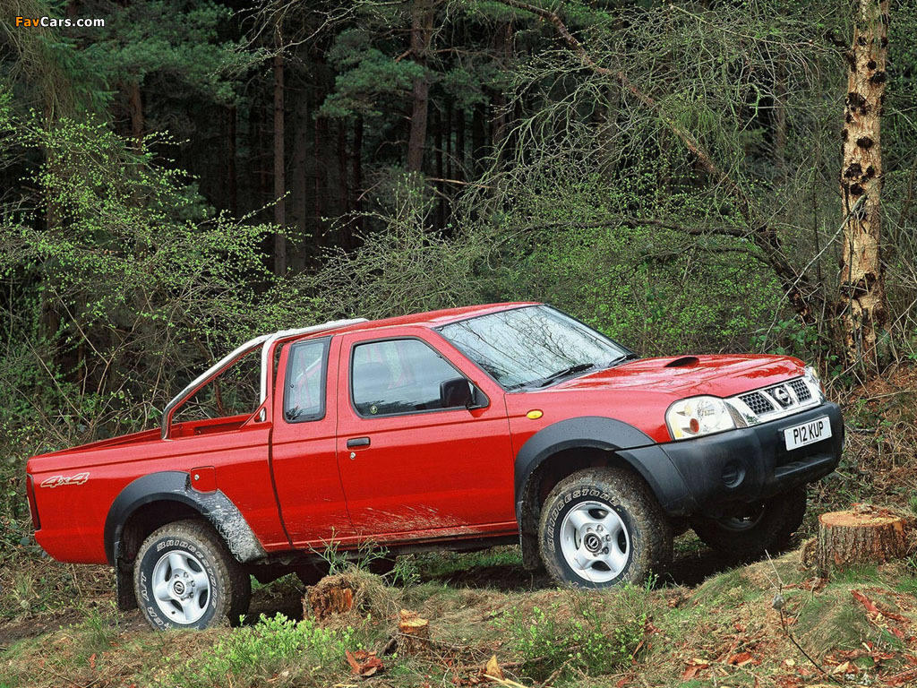 Images of Nissan Pickup Navara King Cab UK-spec (D22) 2001–05 (1024 x 768)