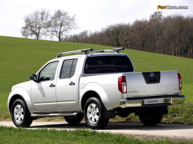 Images of Nissan Navara Double Cab (D40) 2005–10 (640 x 480)