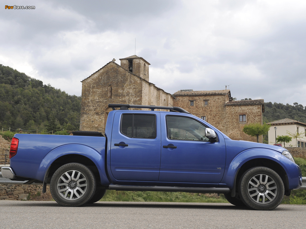 Images of Nissan Navara Double Cab (D40) 2010 (1024 x 768)