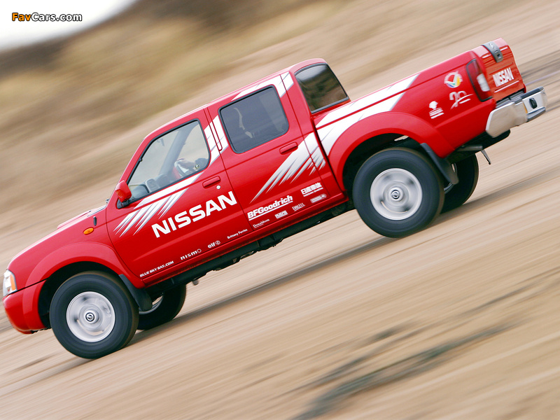 Nissan Pickup Navara Crew Cab UK-spec (D22) 2001–05 photos (800 x 600)