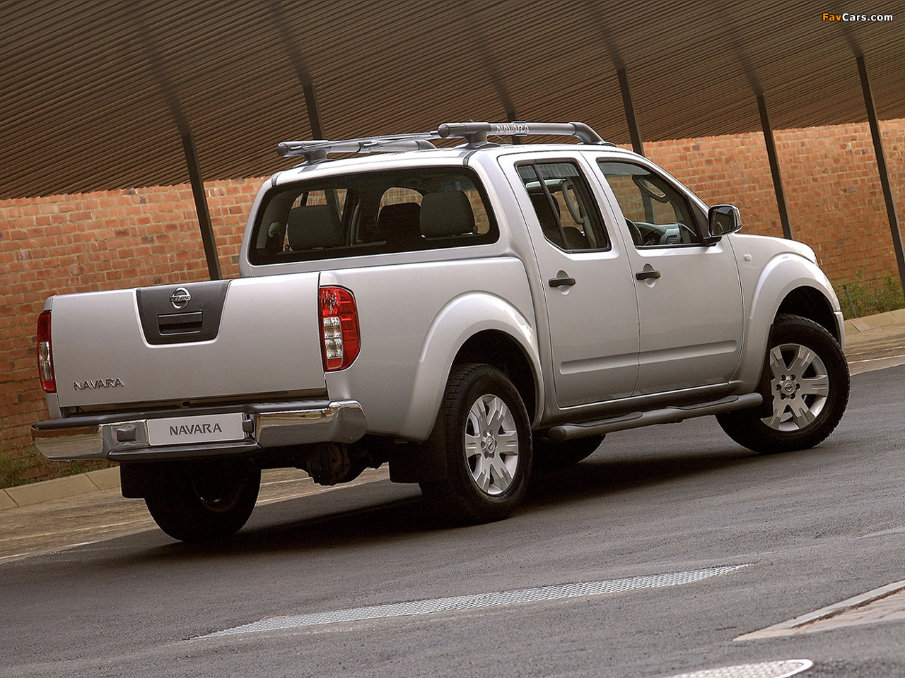 Nissan Navara Double Cab ZA-spec (D40) 2005–10 wallpapers (1280 x 960)