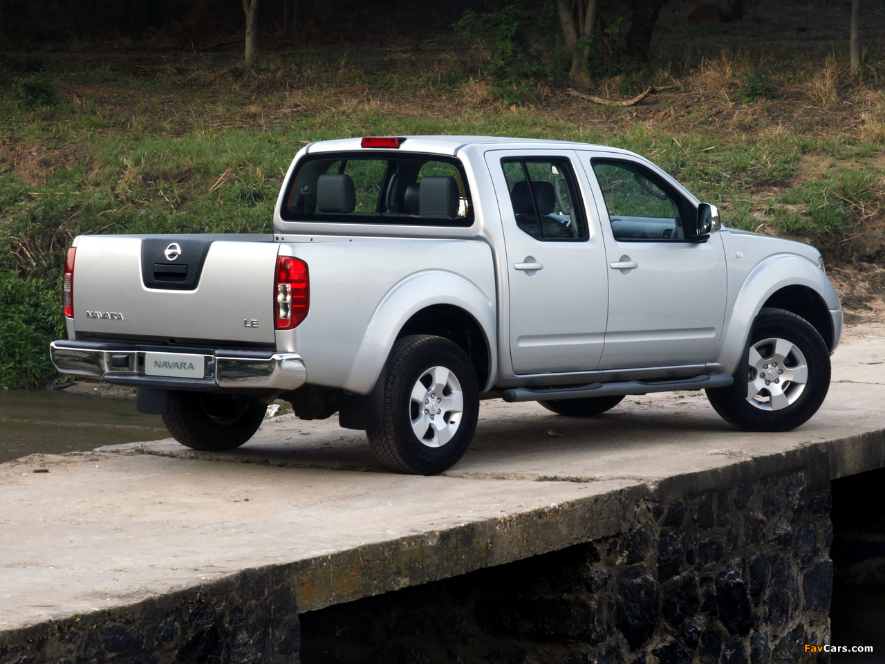 Nissan Navara Double Cab (D40) 2005–10 wallpapers (1280 x 960)