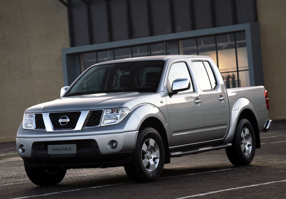 Nissan Navara Double Cab (D40) 2005–10 wallpapers