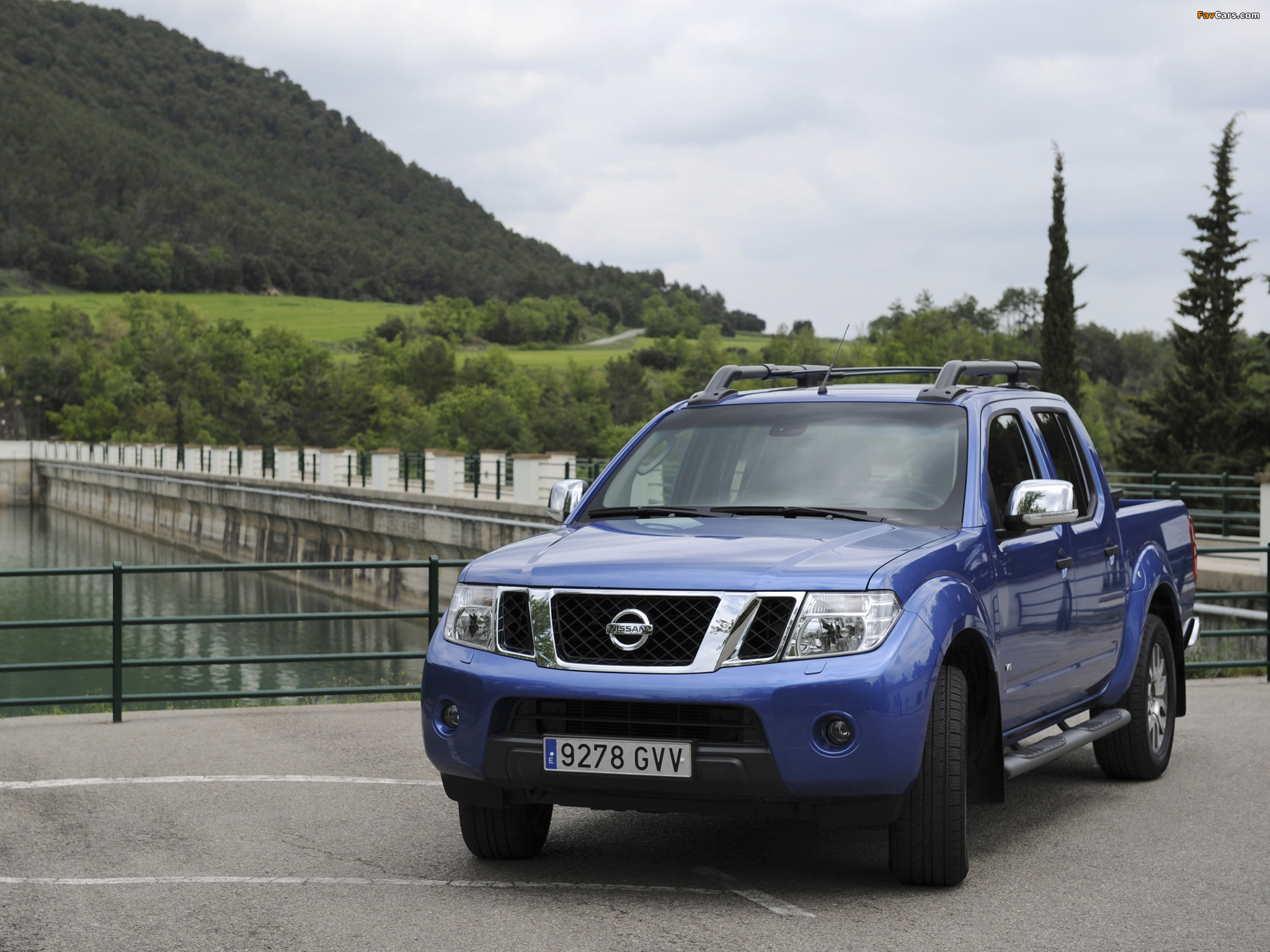 Nissan Navara Double Cab (D40) 2010 photos (2048 x 1536)