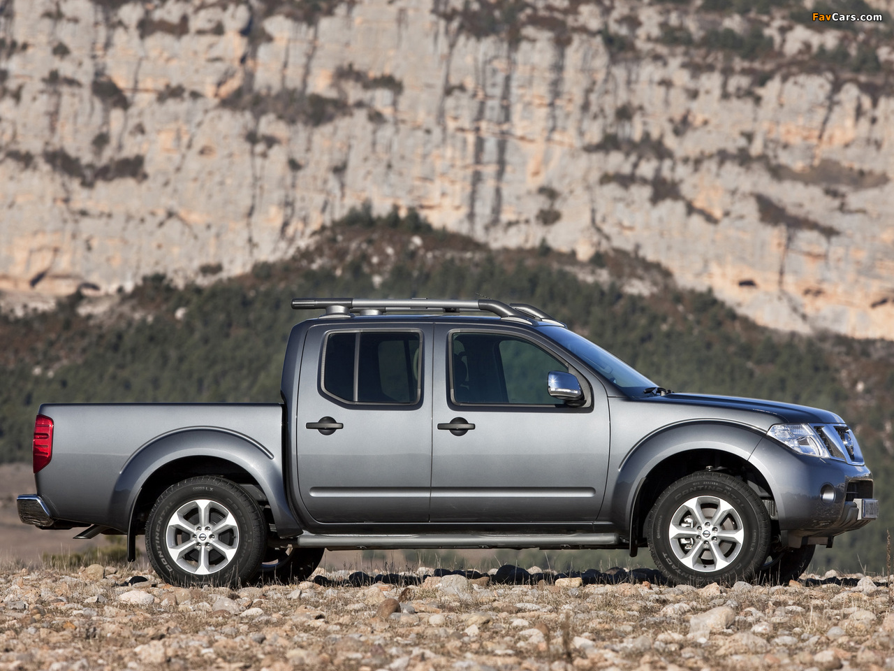 Nissan Navara Double Cab (D40) 2010 pictures (1280 x 960)