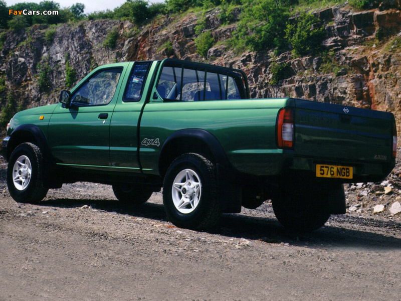 Photos of Nissan Pickup Navara King Cab UK-spec (D22) 1997–2001 (800 x 600)