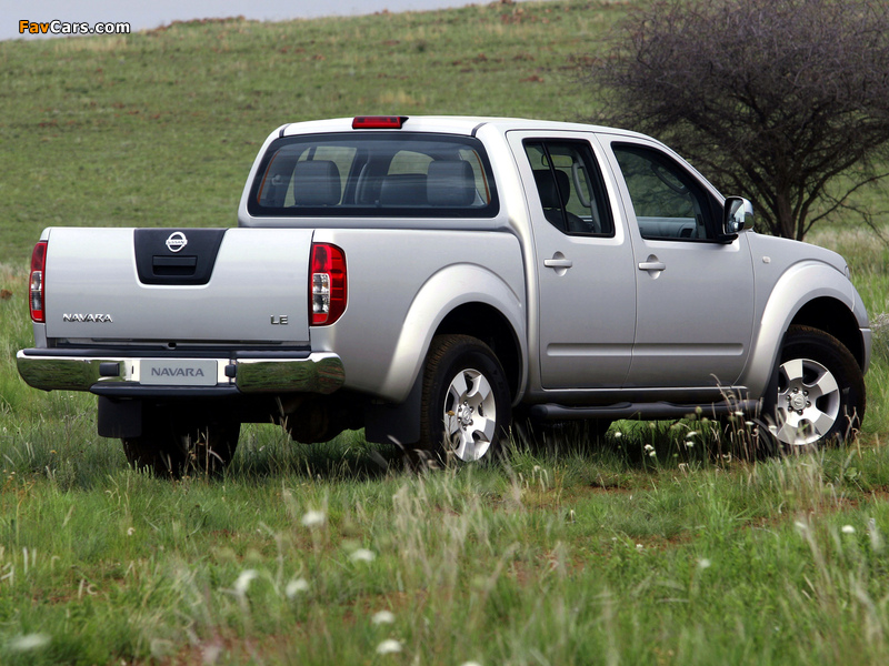 Photos of Nissan Navara Double Cab (D40) 2005–10 (800 x 600)