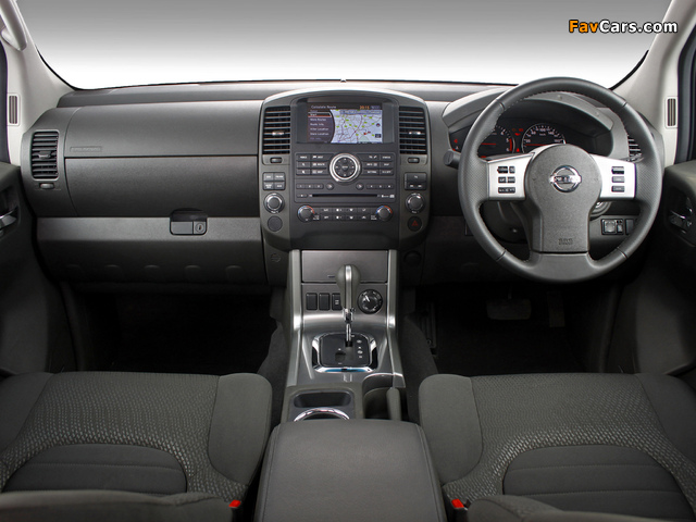 Photos of Nissan Navara Double Cab ZA-spec (D40) 2010 (640 x 480)
