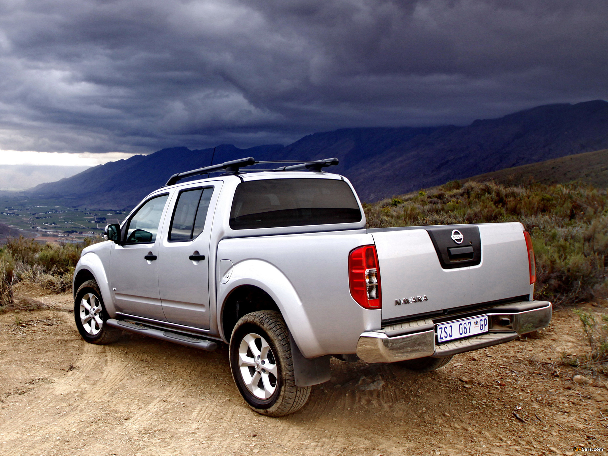 Photos of Nissan Navara Double Cab ZA-spec (D40) 2010 (2048 x 1536)