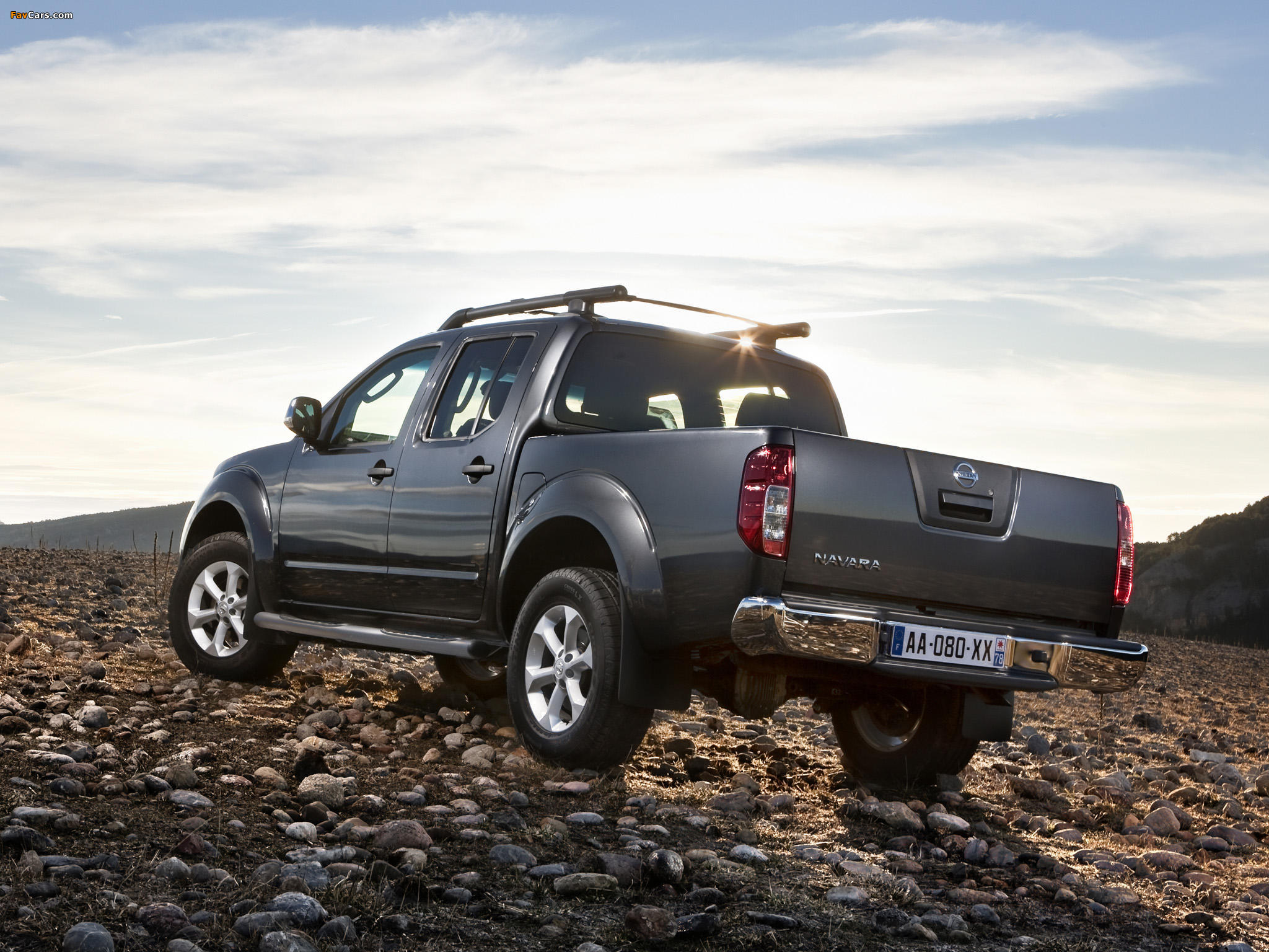 Photos of Nissan Navara Double Cab (D40) 2010 (2048 x 1536)