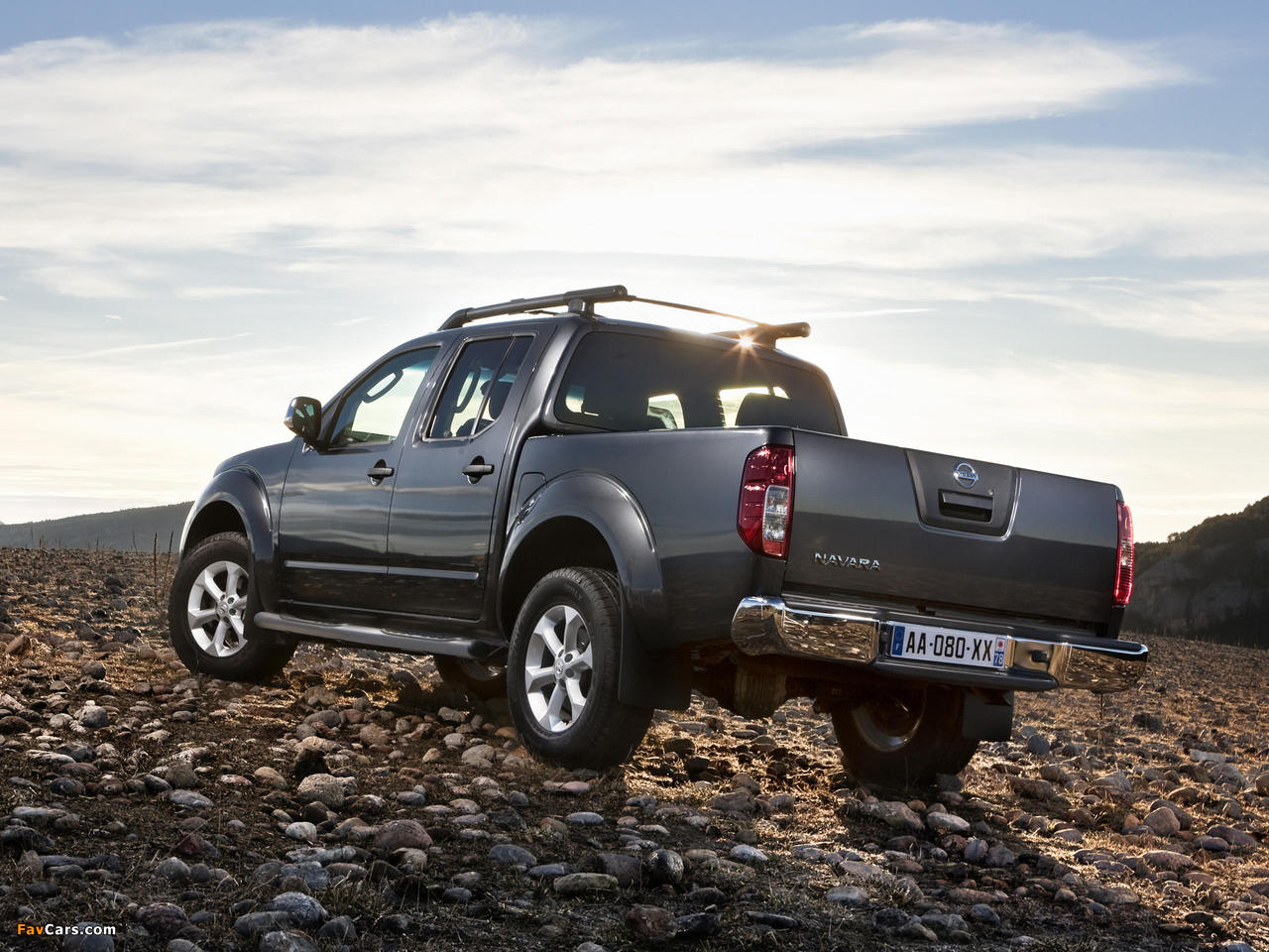 Photos of Nissan Navara Double Cab (D40) 2010 (1280 x 960)